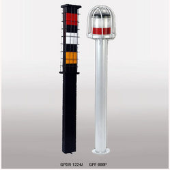 Rectangular Pipe Delineators & Solar Flasher Pole Mounting
